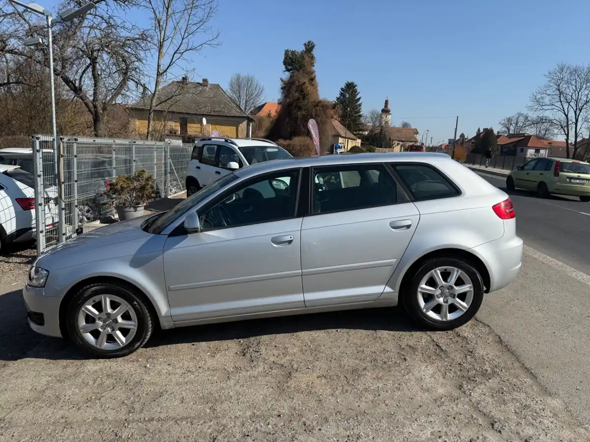 2.0TDI  Sportback,kůže,výhřev