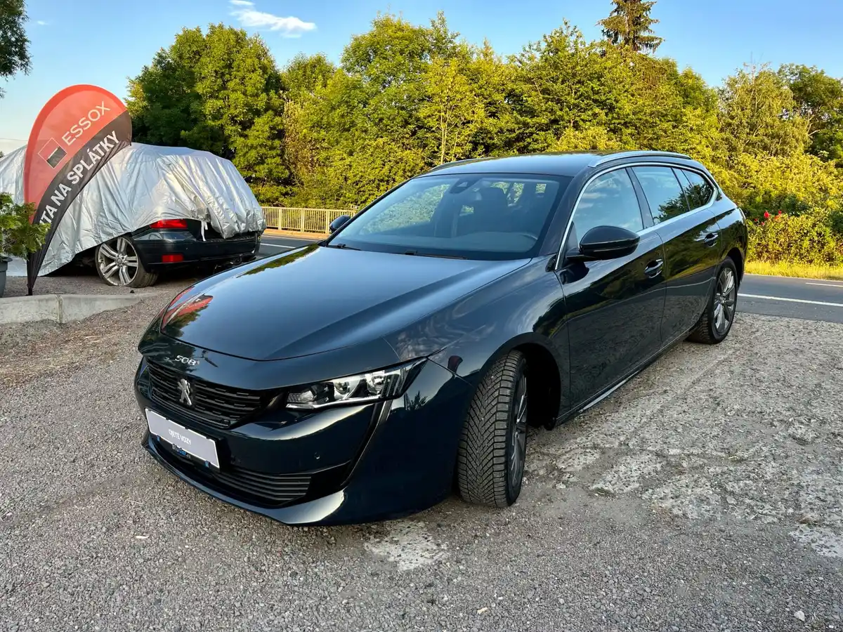 1.5HDi 1.Maj DPH Navi Sport 8A