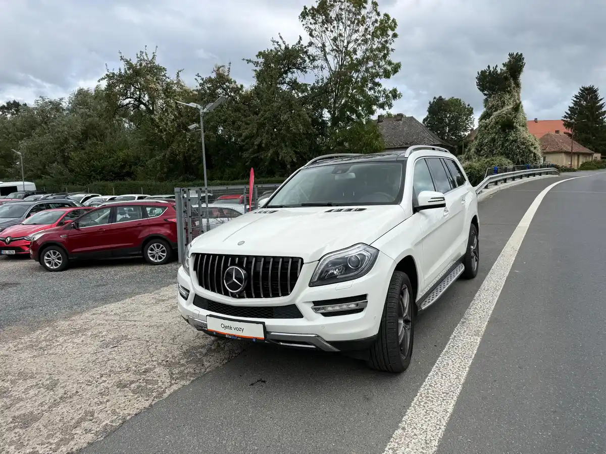 350CDi 4M Pano Tažné 7.Míst